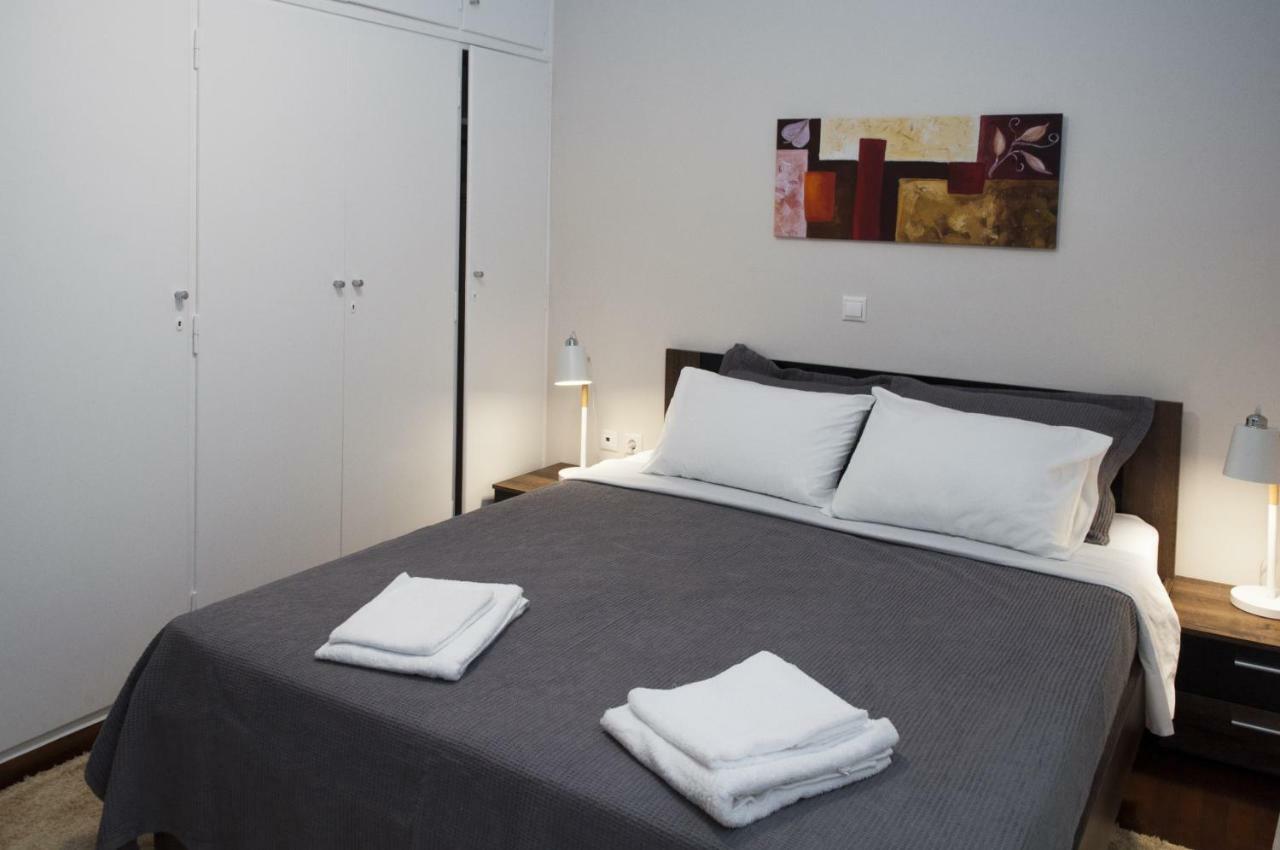 Modern Apartment, Excellent And Vibrant Location!! Атина Екстериор снимка