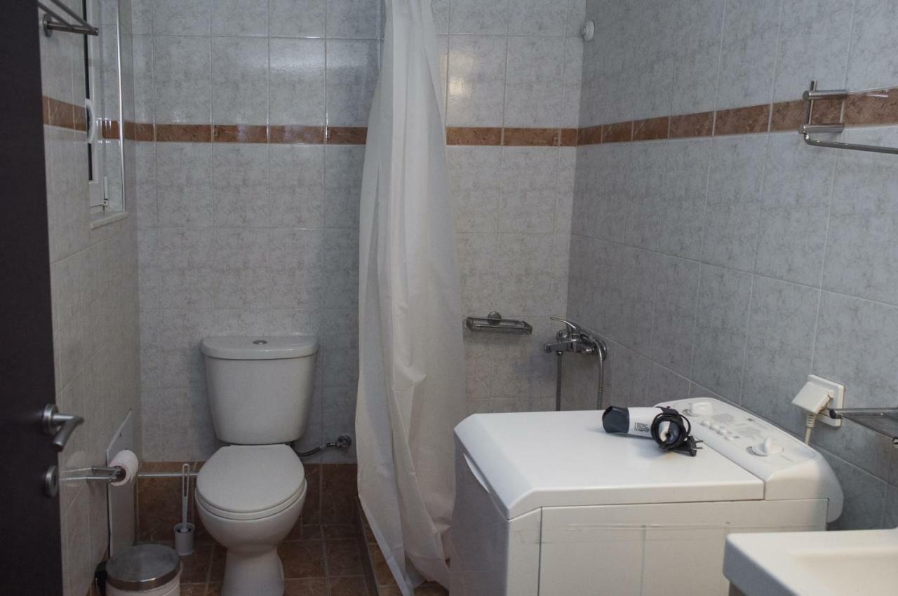 Modern Apartment, Excellent And Vibrant Location!! Атина Екстериор снимка